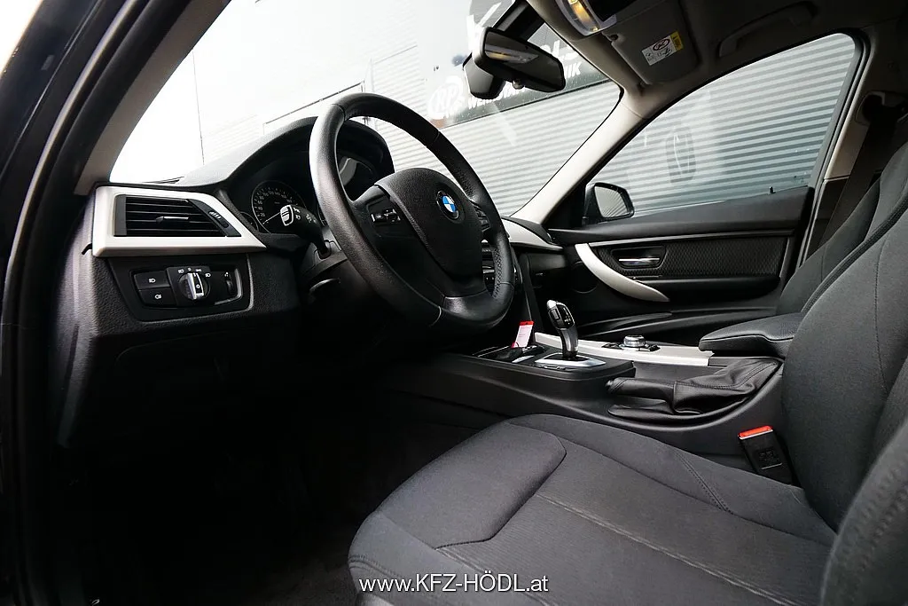 BMW 320d Touring Aut. Image 10