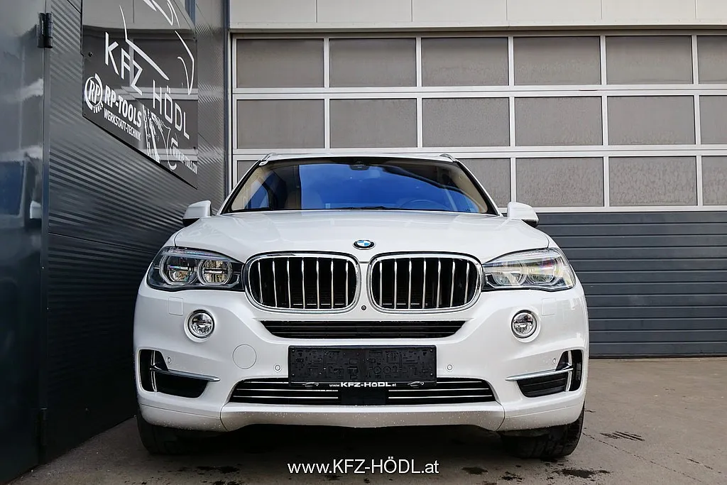BMW X5 PHEV xDrive40e Österreich-Paket Aut. Image 3