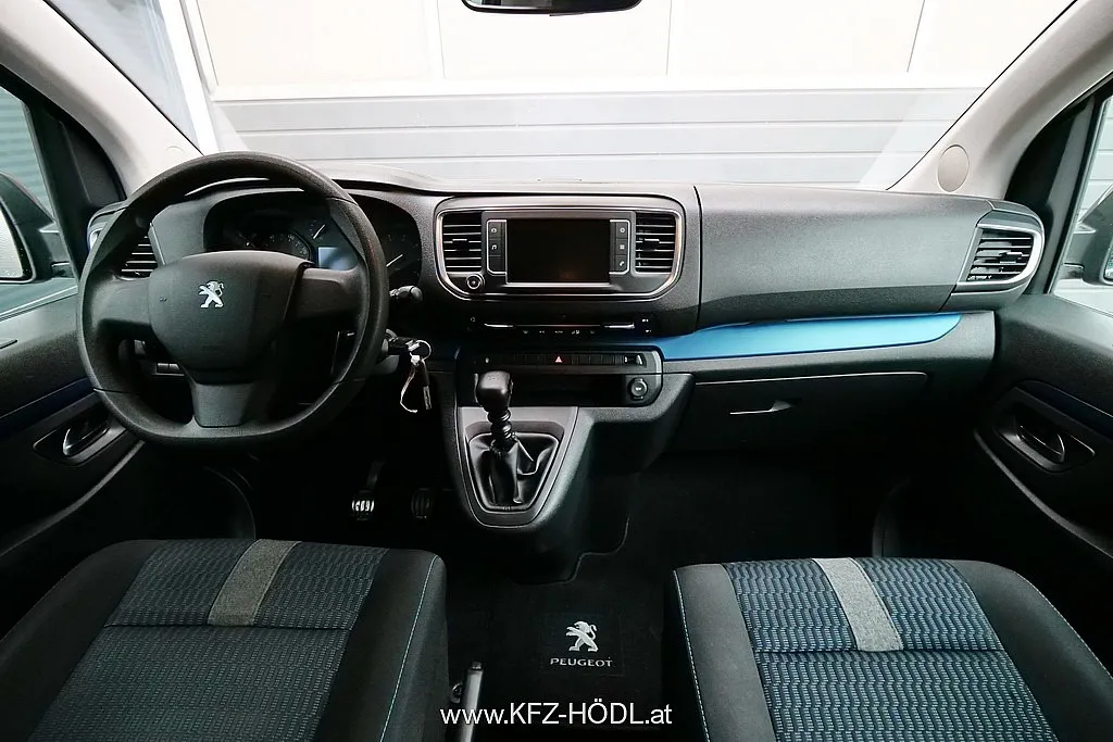 Peugeot Traveller Expert 2,0 Blue-HDi Akrive L2 Image 9