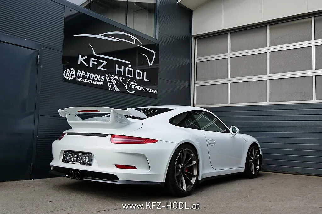 Porsche 911 GT3 Coupé DSG*Clubsport*Approved* Thumbnail 2
