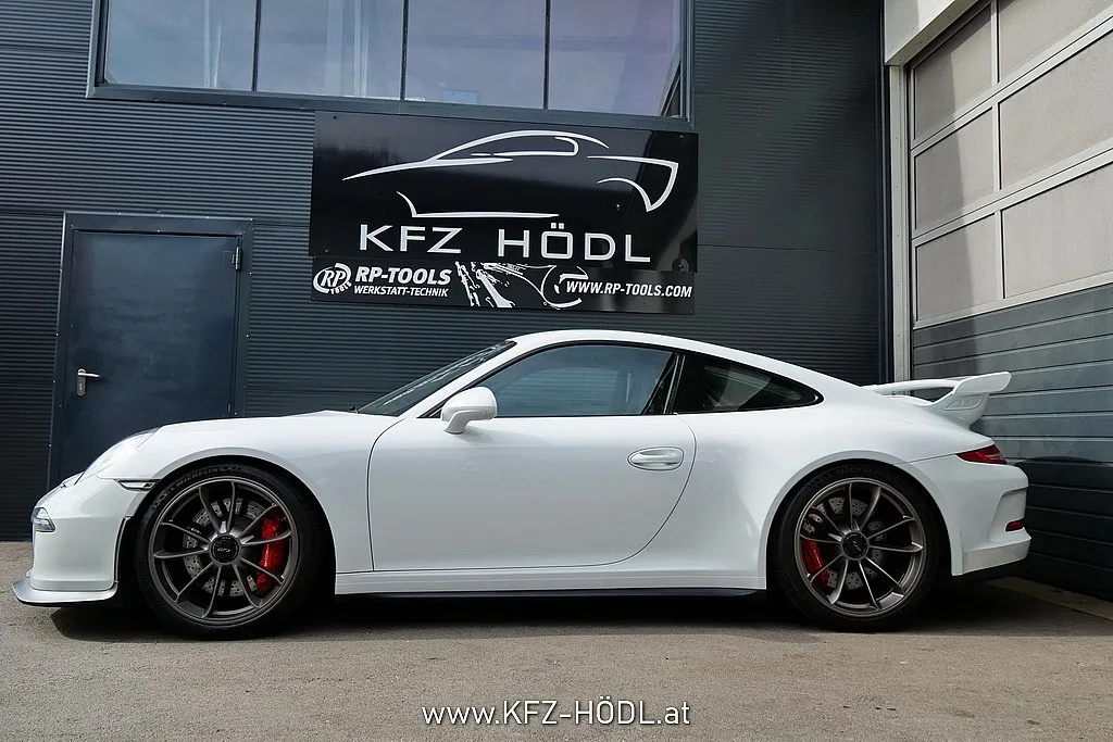 Porsche 911 GT3 Coupé DSG*Clubsport*Approved* Image 8
