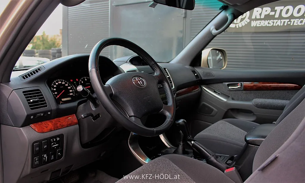 Toyota Landcruiser 300 3,0 D-4D 175 VX Aut. Image 9