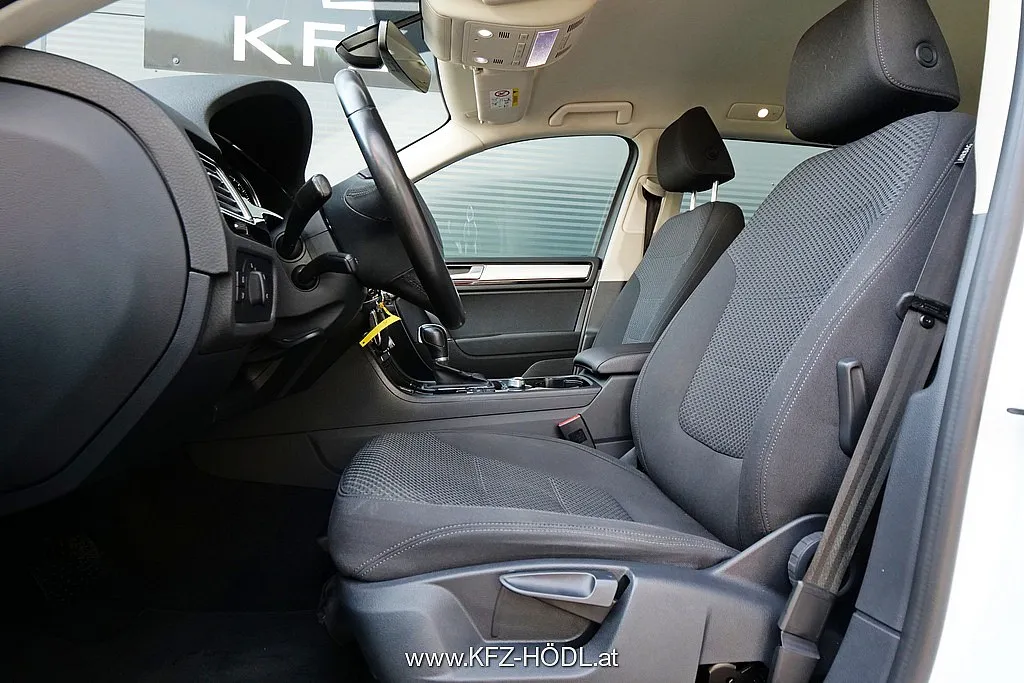 Volkswagen Touareg V6 TDI BMT 4Motion Aut. Image 10