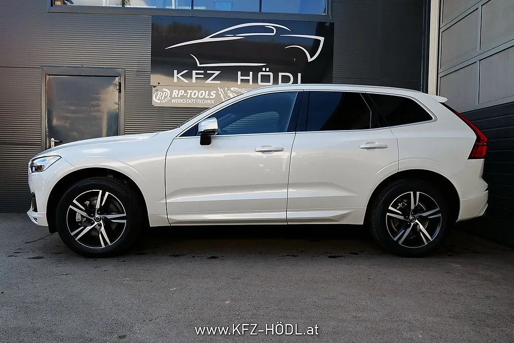 Volvo XC60 T4 R-Design Geartronic Image 6