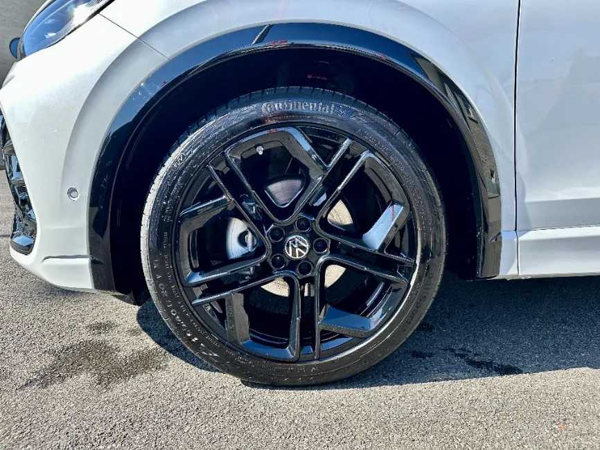 Volkswagen Tiguan 1.5 eTsi R-Line MHYB Image 3