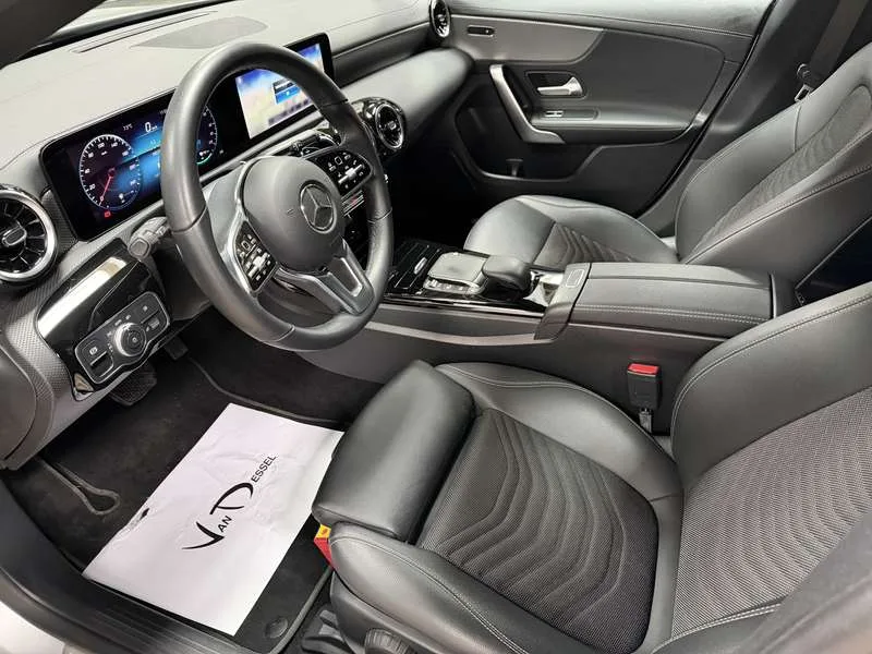Mercedes-Benz CLA 250 CLA 250 e PHEV Business Line Image 15