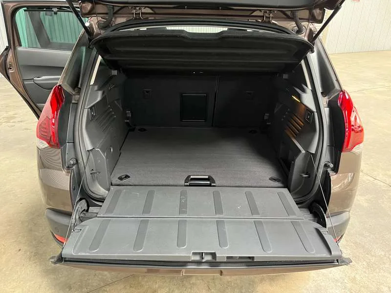 Peugeot 3008 1.2 PureTech Allure Half Leder Panoramadak PDC Image 16