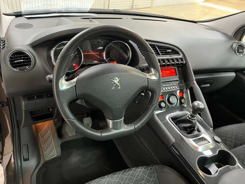 Peugeot 3008 1.2 PureTech Allure Half Leder Panoramadak PDC Image 7