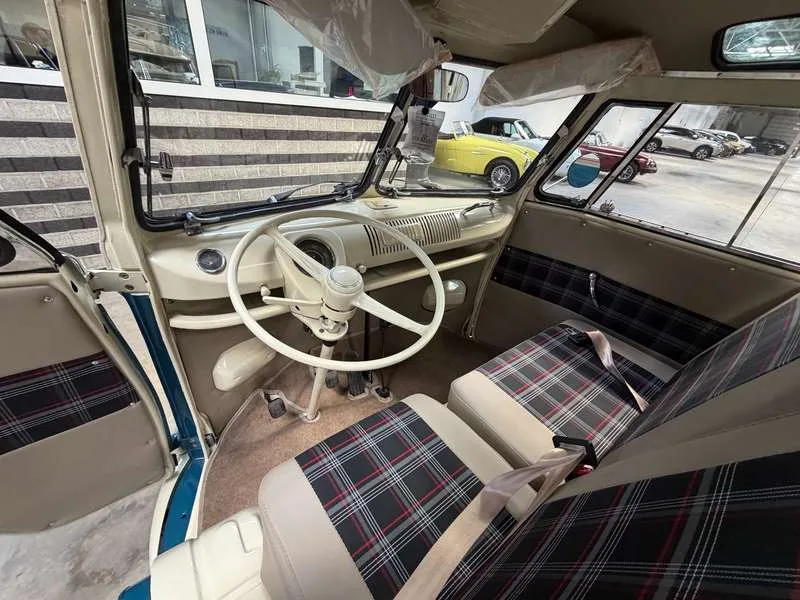Volkswagen T1 Kombi Samba Style 23 Window Camper Image 14