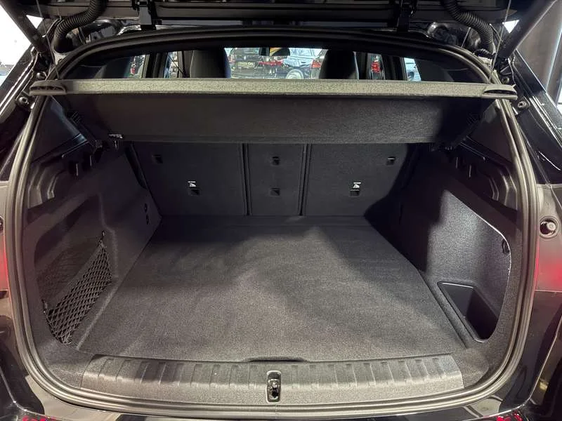 BMW X1 M-Pack,Alcantara zetels,Camera,LED's ,Alu velg 18' Image 9