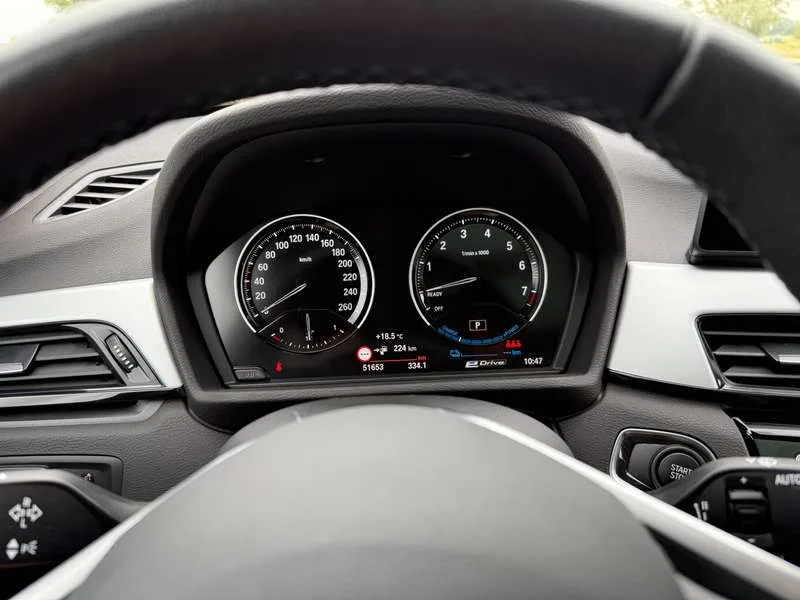 BMW X1 Hybride,pano open dak,head-up,trekhaak,navigatie Image 5