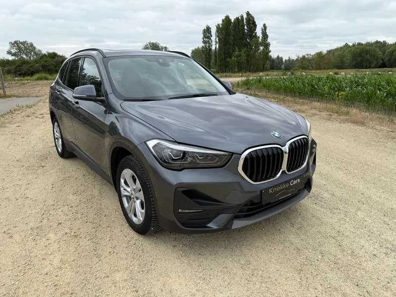 BMW X1 Hybride,pano open dak,head-up,trekhaak,navigatie Image 1