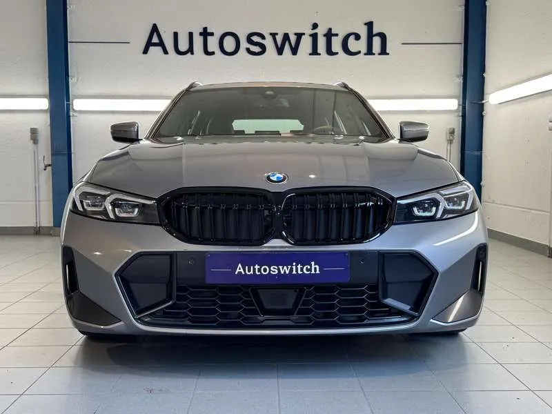 BMW 320 i Touring - M Sport/ActiveCruise/Camera/HiFi/DAB Image 2