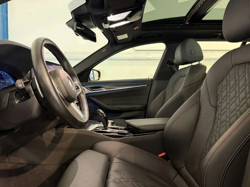 BMW 530 e xDrive Touring - MSport/Pano/DrivAssProf/Headup/ Image 12
