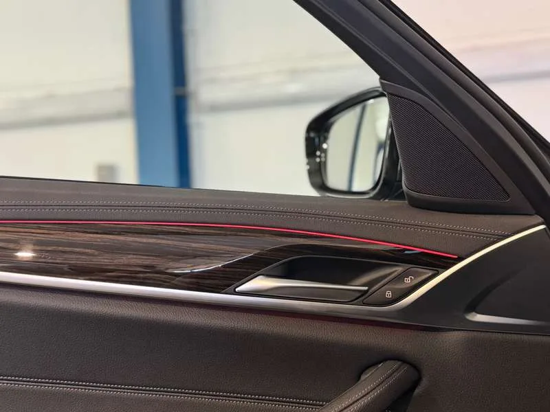 BMW 530 e Touring - Luxury/Pano/DrivAssProf/HiFi/Stuurverw Image 15