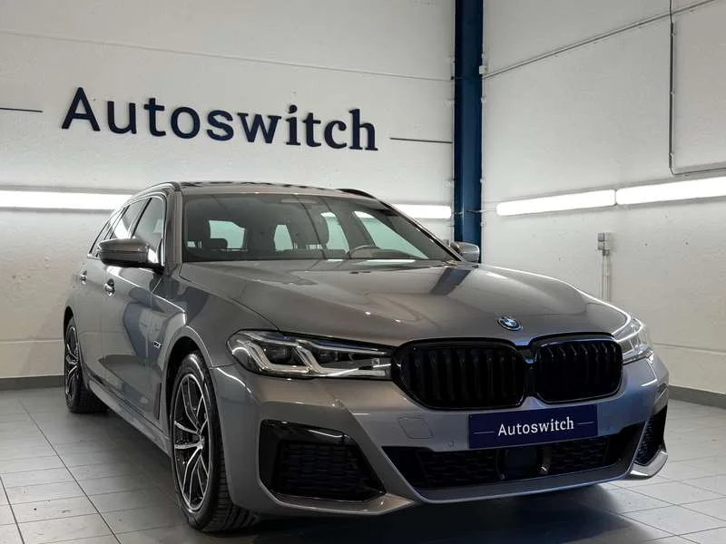 BMW 530 e xDrive Touring - MSport/Pano/DrivAssProf/Headup/ Image 1
