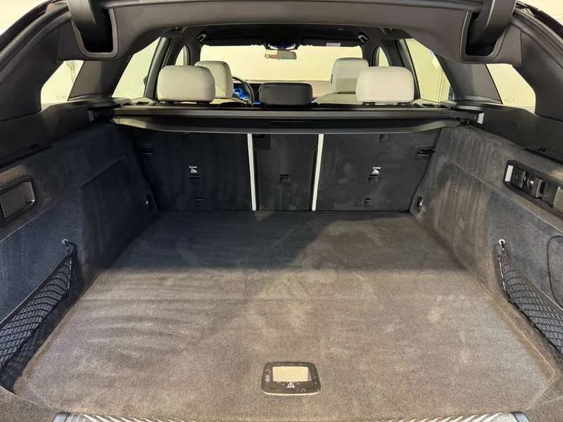 BMW i5 eDrive40 Touring - M Sport/HeadUp/Trekh/DrivAss+/ Image 15