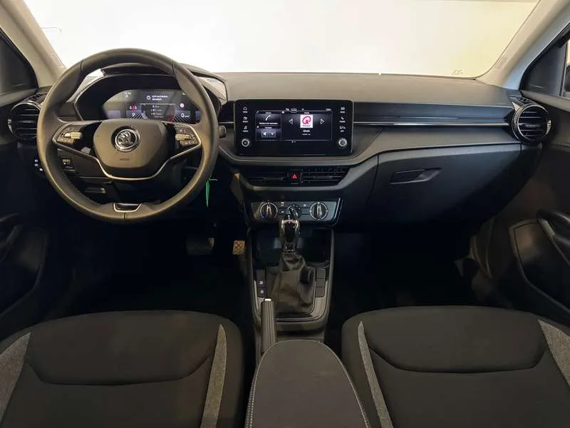 Skoda Fabia 1.0TSI DSG - CarPlay/Zonwerende ramen/Winterset/.. Image 9