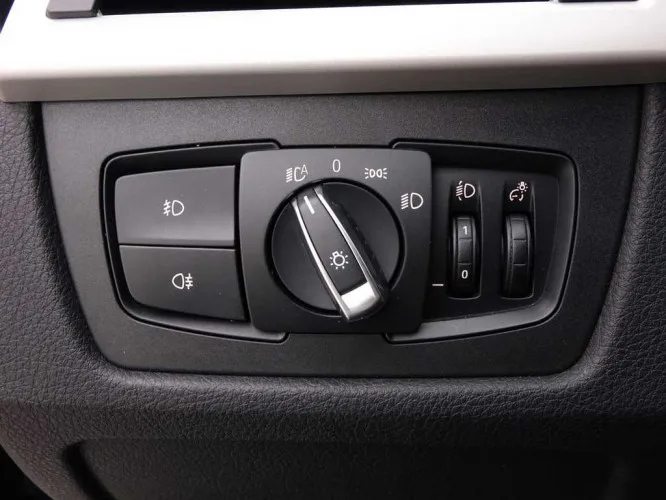 BMW 3 318ia 136 Touring + GPS + LED Lights + ALU20 Image 10