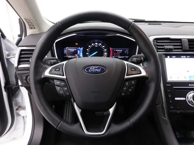 Ford Mondeo 2.0 HEV 186 Hybride Automaat Clipper + GPS + Winter Pack Image 10