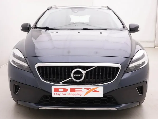Volvo V40 Cross Country 2.0 D2 120 Cross Country Nordic Style + GPS + LED Lights Image 2