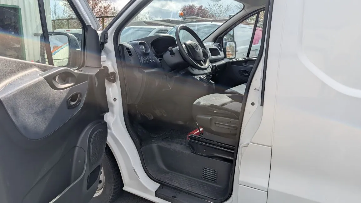 Opel Vivaro 1.6 Cdti Airco Cruise Controle Warranty Image 6