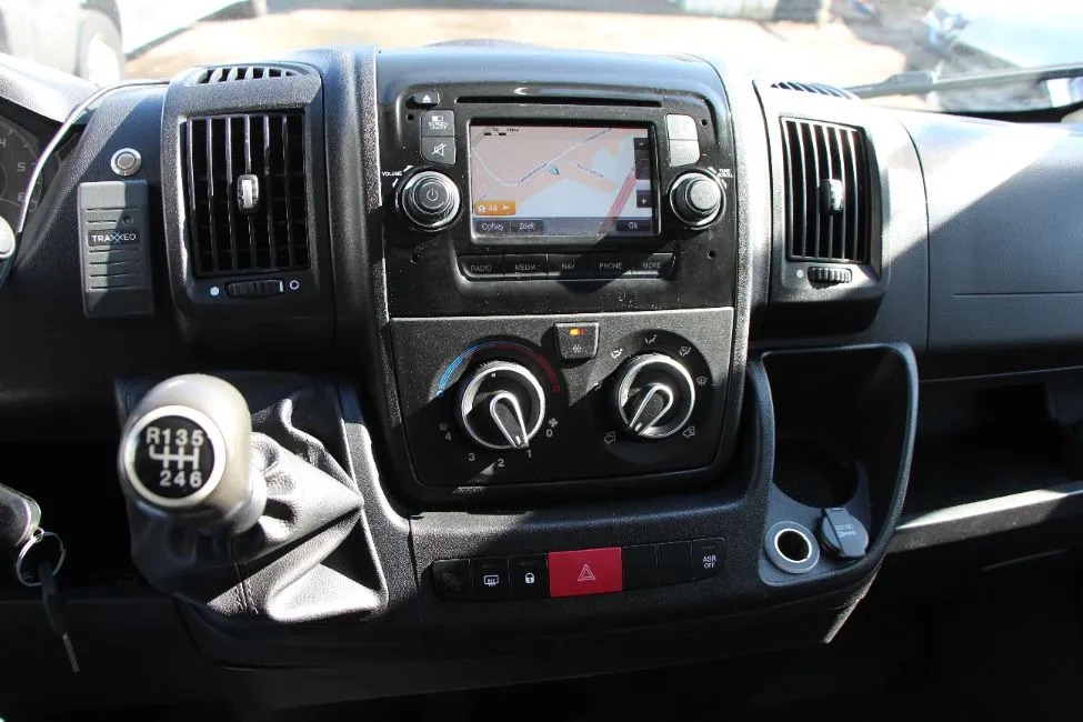 Peugeot Boxer 2.0 Hdi EU6 Airco CruisContr. Garantie Image 9