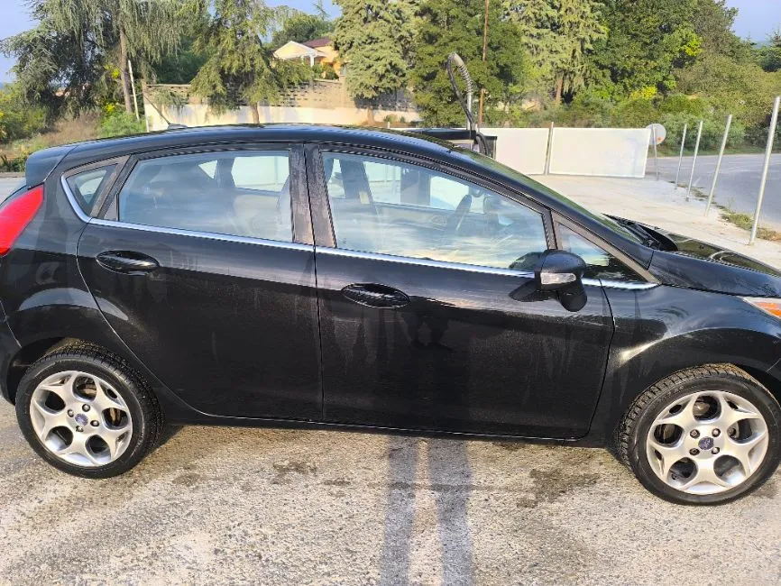Ford Fiesta  Image 3