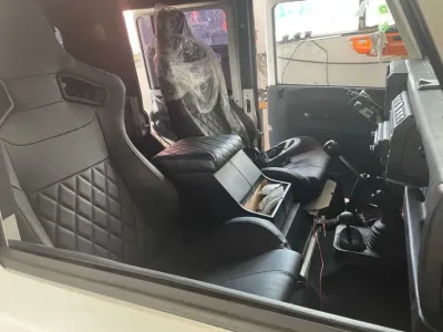 Land Rover Defender Pick Up Truck Crew Cab 110