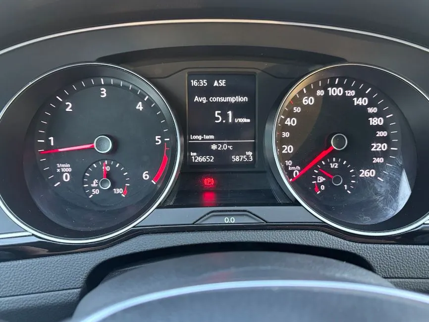 Volkswagen Passat  Image 5