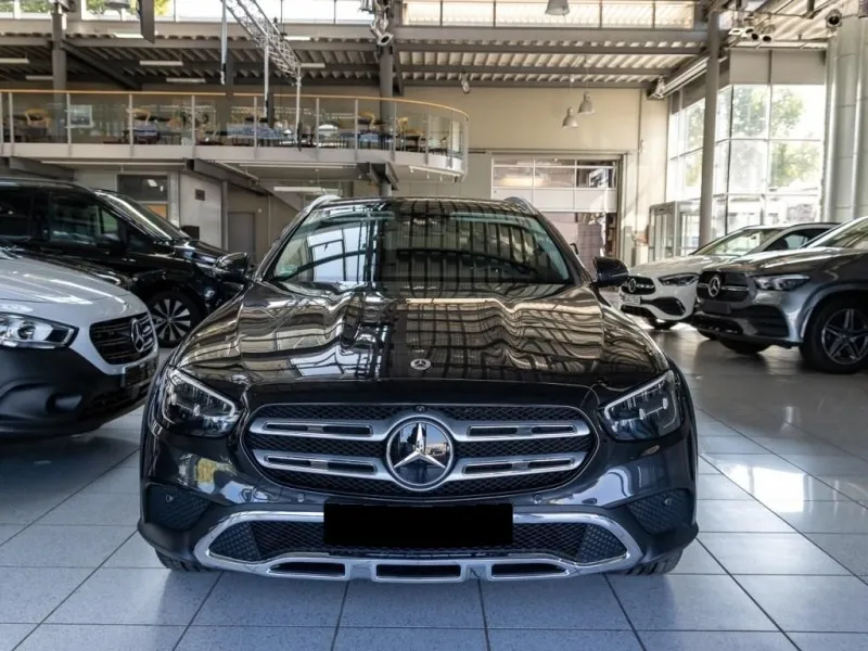 Mercedes-Benz E 400 d All-Terrain =Avantgarde= Panorama Гаранция Image 1