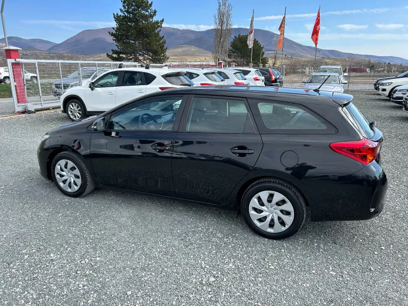 Toyota Auris (КАТО НОВА) Image 9