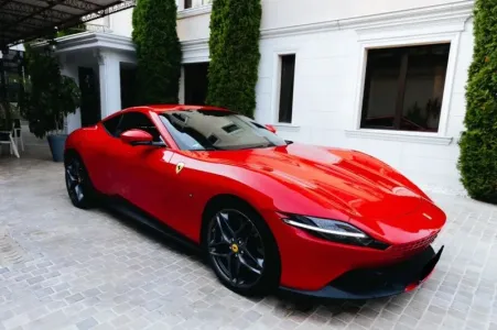 Ferrari Roma 3.9 V8