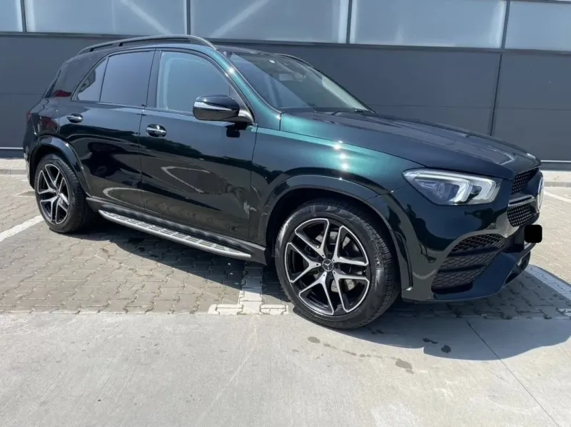 Mercedes-Benz GLE 350 d 4Matic AMG-Line 7-Seater Image 2