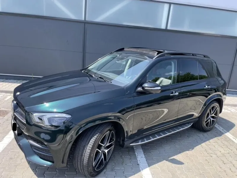 Mercedes-Benz GLE 350 d 4Matic AMG-Line 7-Seater Image 3