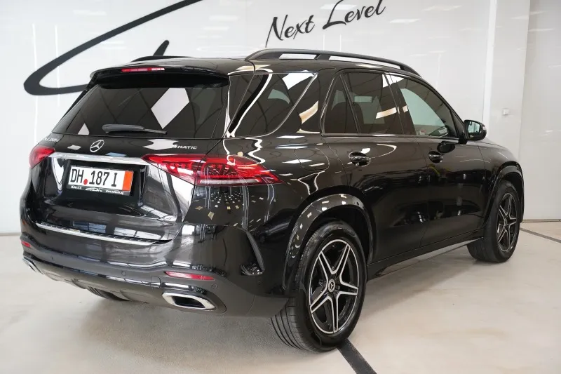 Mercedes-Benz GLE 350 d 4Matic AMG Line Night Package Image 5