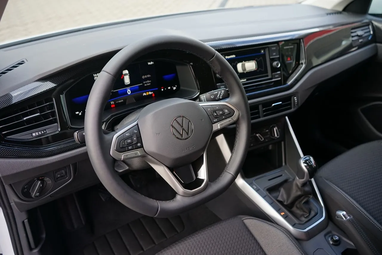 Volkswagen Polo 1.0 TSI FL Sitzheizung LED...  Image 8