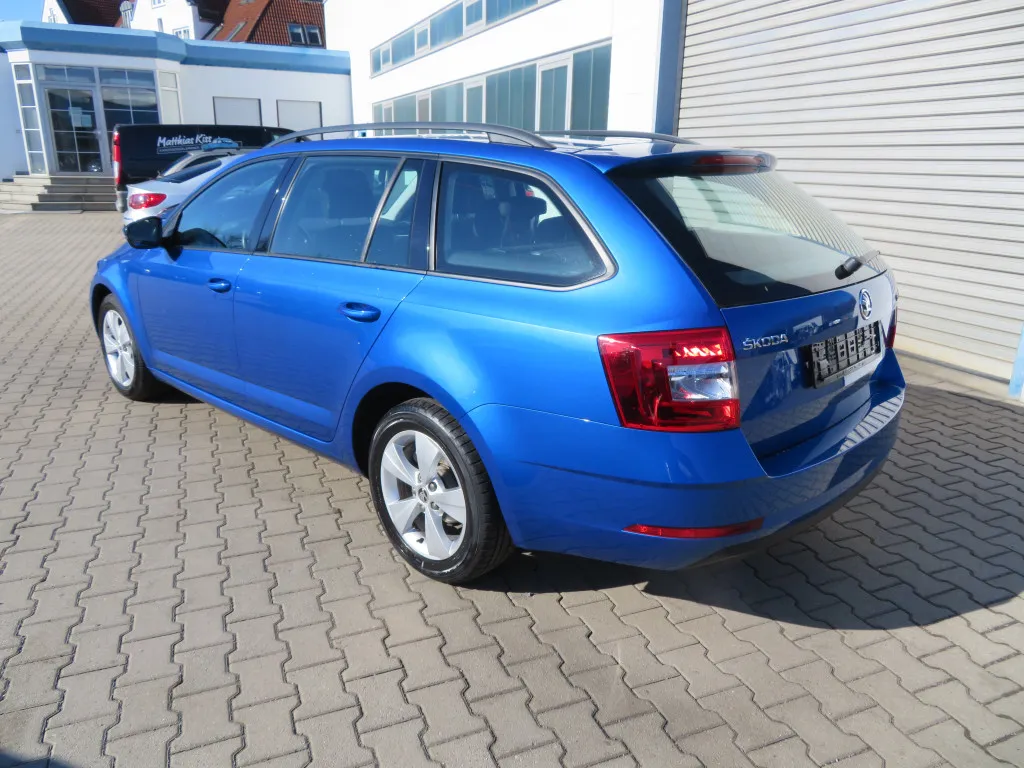 Skoda Octavia COMBI 1.4 TSI DSG AMBITION*TEMPOMAT*PDC* Image 9