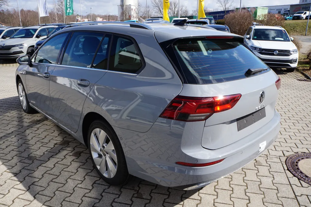 Volkswagen Golf VARIANT 8 2.0 TDI DSG STYLE*NAVI*UPE 42.250 Image 9