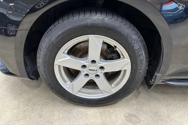 Audi A4 Avant Pro Business 2,0 TDI 110 kW S tronic *Pa-Lämmitin / Koukku / LED-ajovalot* Image 9