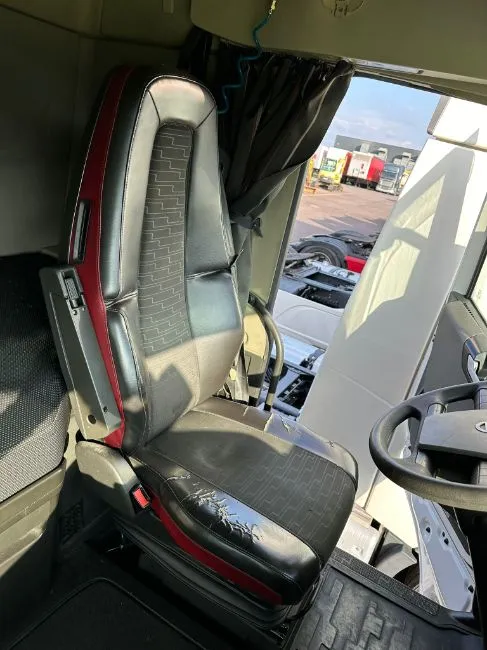 Volvo FH500 Retarder Image 8