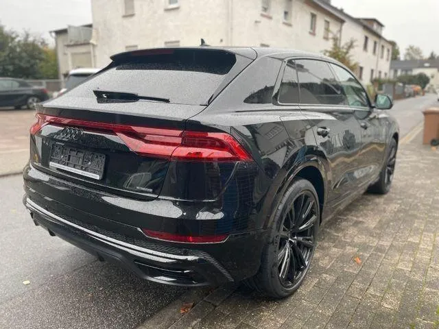 AUDI Q8  Image 4