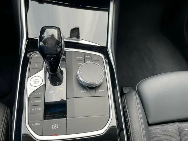 BMW Serie 3  Image 6