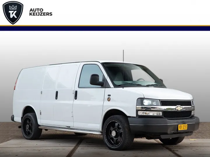 Chevrolet Express  Image 1