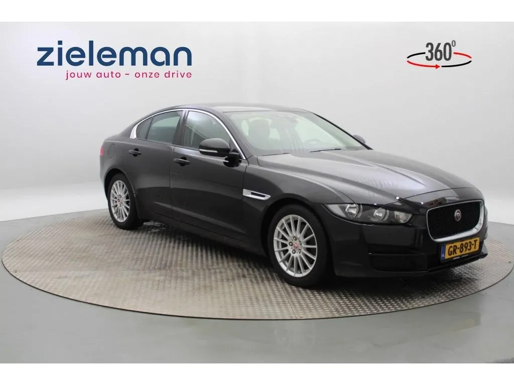 Jaguar XE 2.0D E-Performance Automaat Image 9