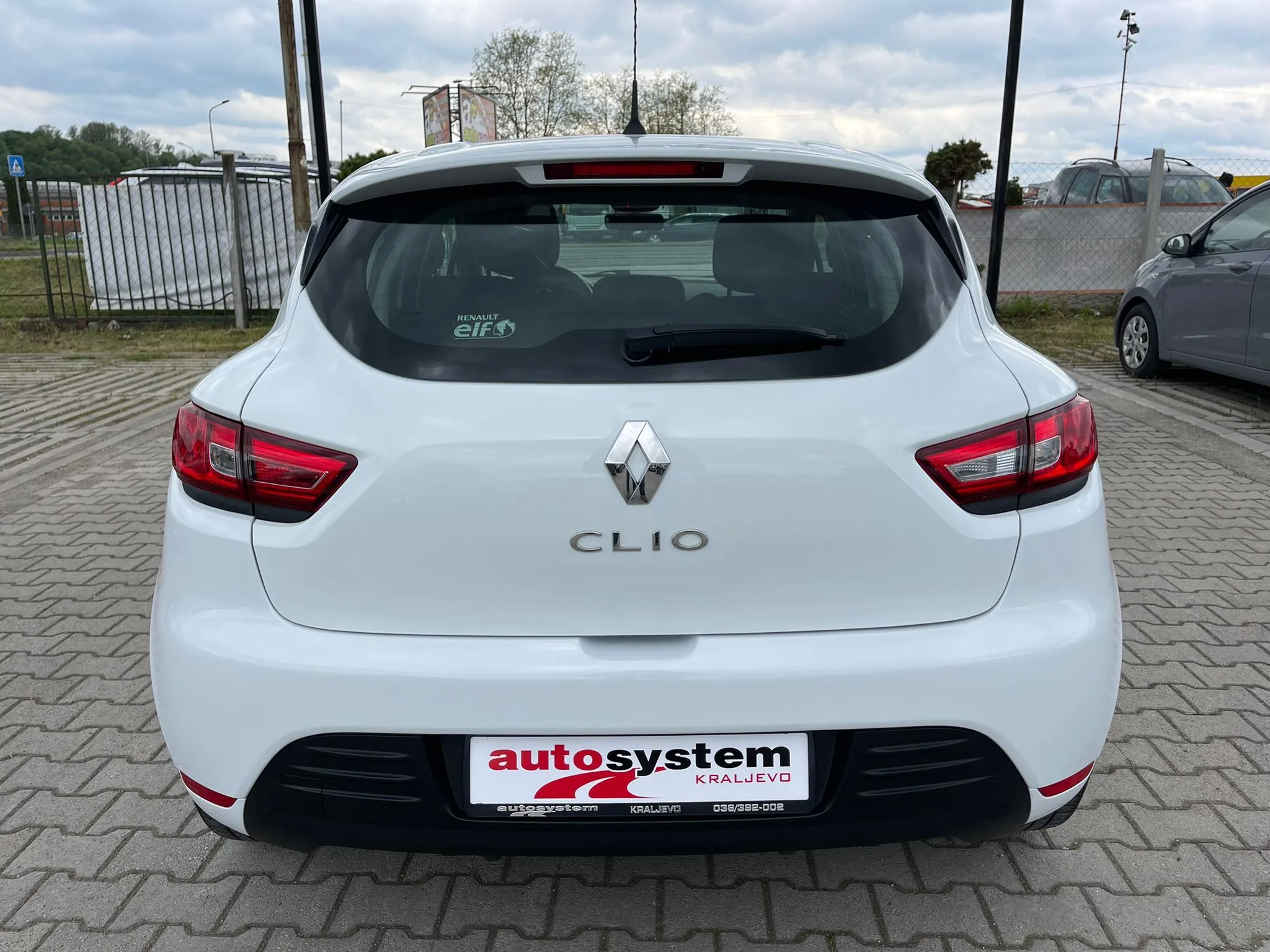 Renault Clio 1.5 DCI KREDITI NA LICU MESTA Image 8