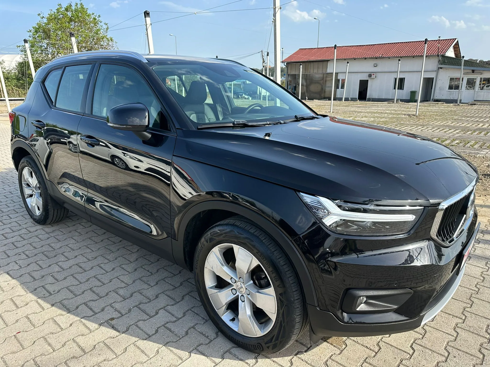 Volvo XC 40 NOVO NOVO NOVO Image 4