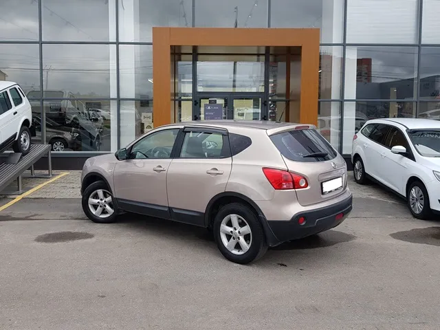 Nissan Qashqai  Image 1