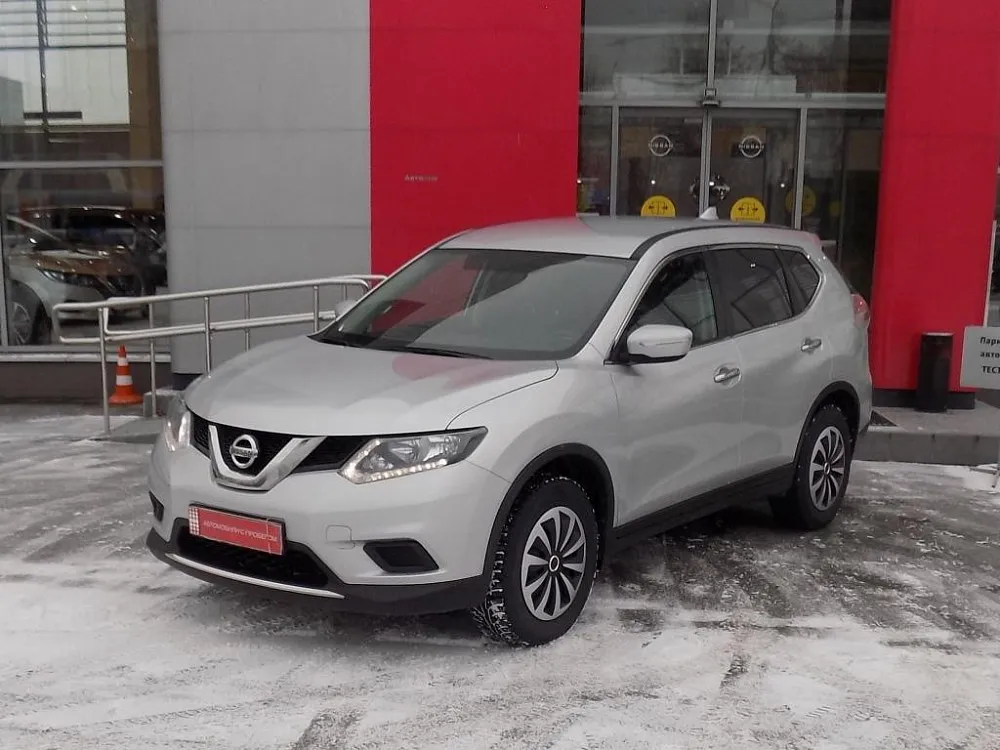 Nissan X-Trail  Image 1