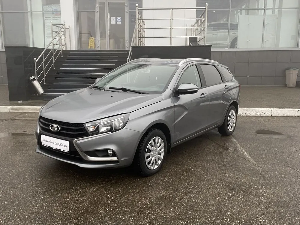 Lada Vesta  Image 1